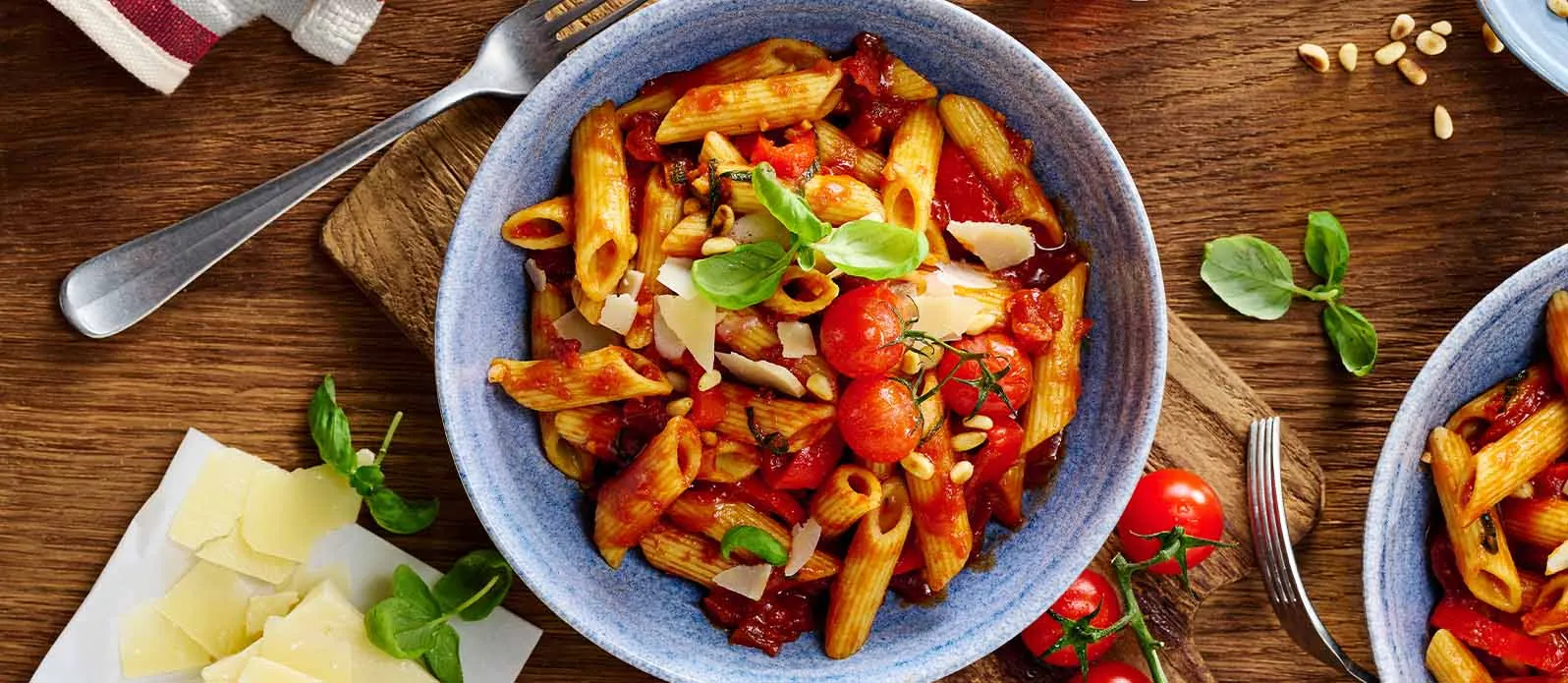 Penne arrabiata z pomidorowym sosem chili