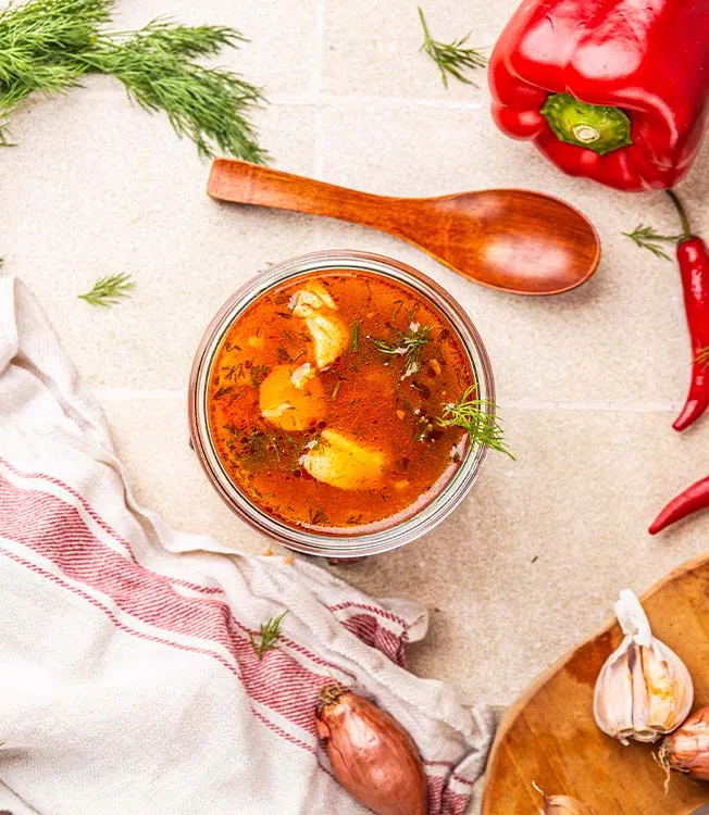 Zupa rybna z papryką i ziemniakami