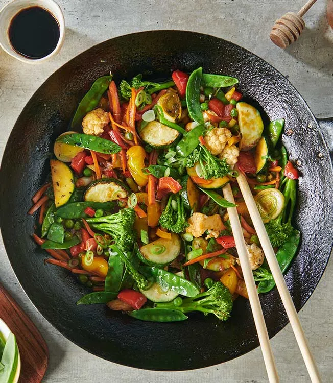 Warzywa stir-fry na słodko-kwaśno