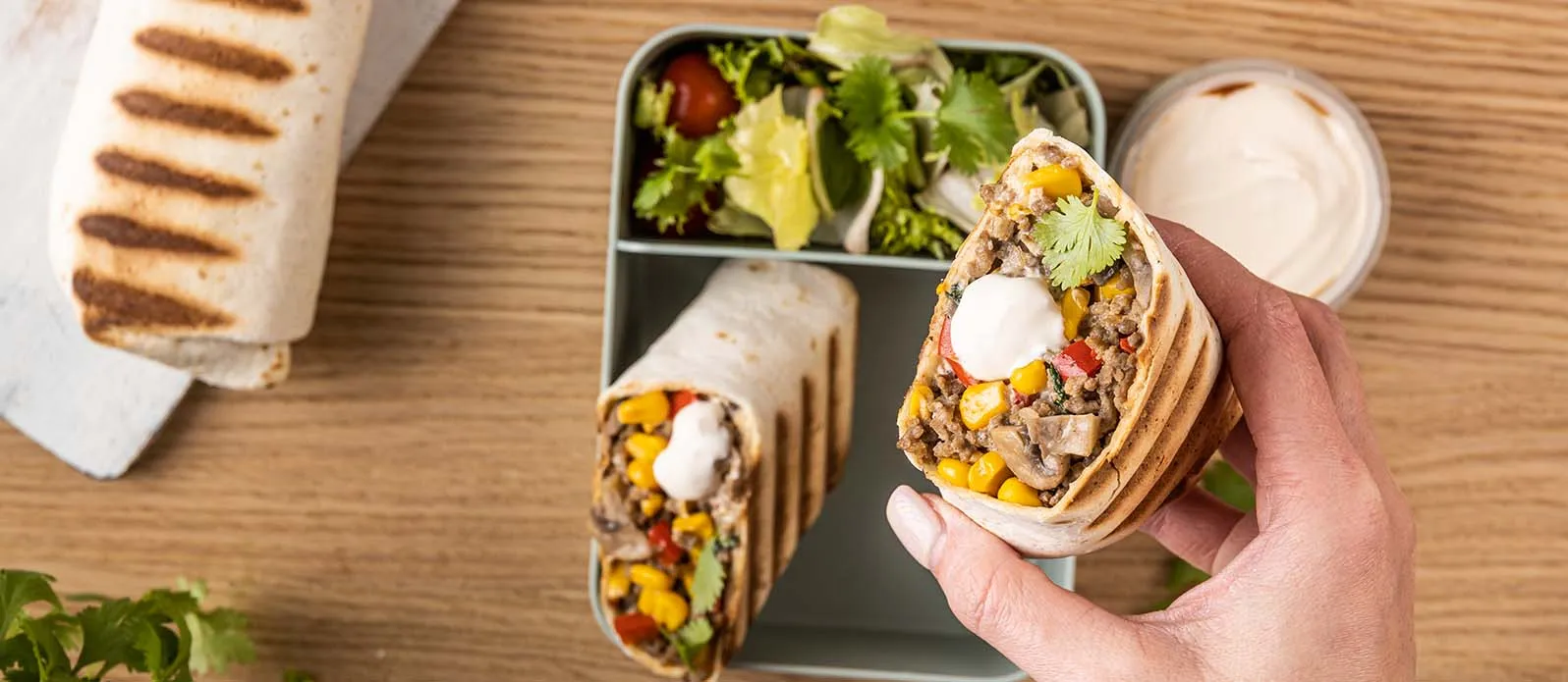 Burrito z wołowiną, grzybami i kukurydzą