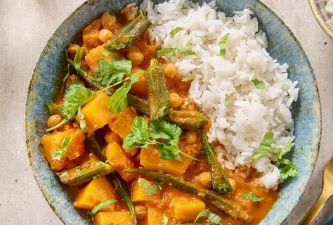 Ragout z dynią i okrą z ryżem