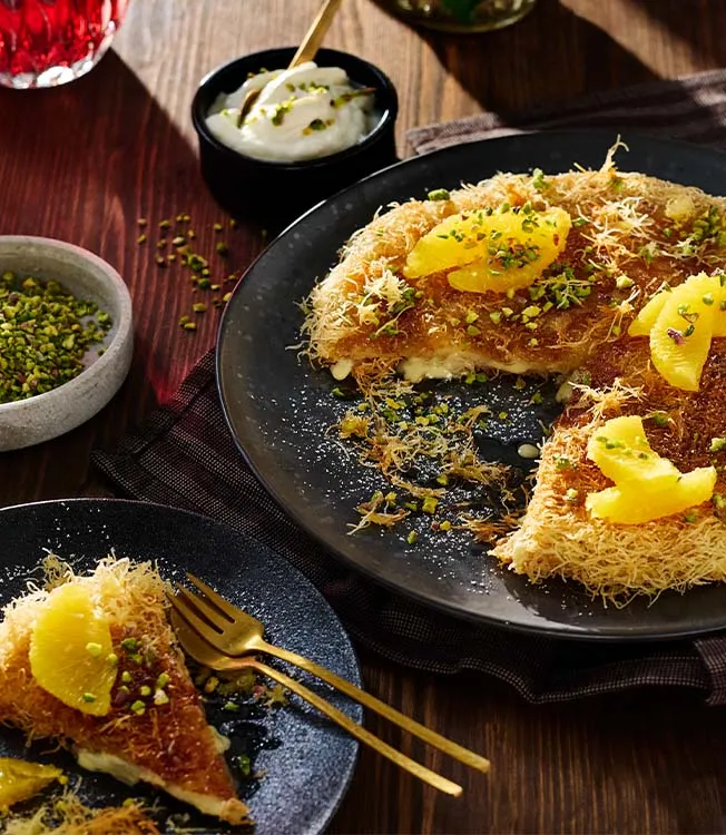 Kunafa - słodki turecki deser serowy