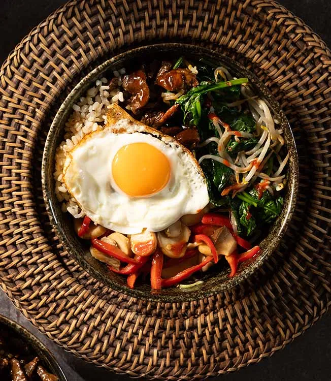 Koreański bibimbap