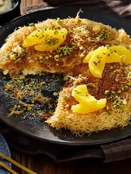 Kunafa - słodki turecki deser serowy