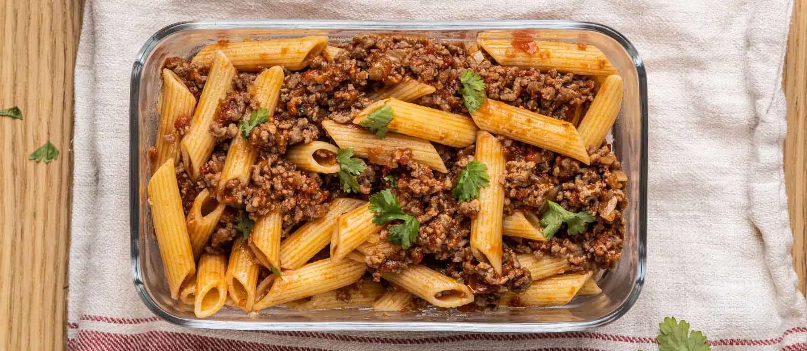Makaron bolognese z sosem sojowym