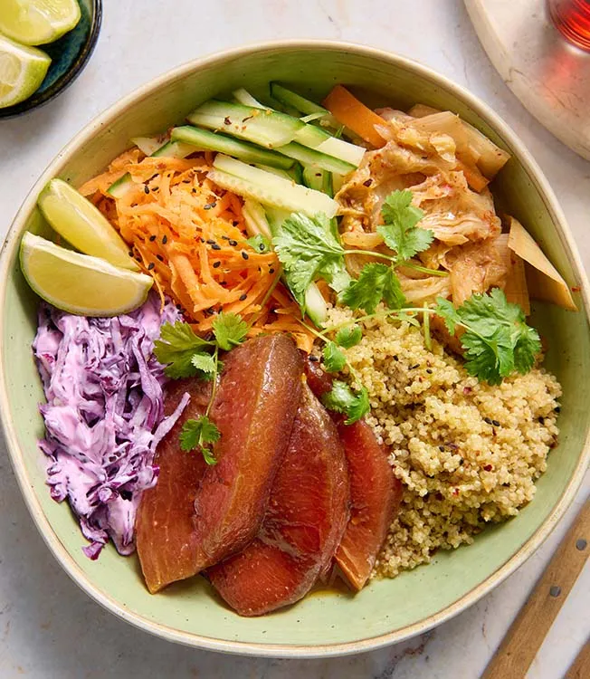 Ceviche à la łosoś z arbuzem i komosą ryżową