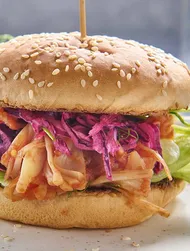 Burgery z jackfruitem à la szarpana wieprzowina