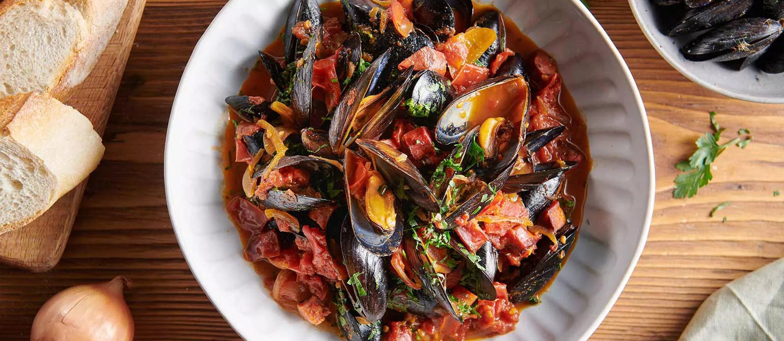 Gulasz z małży hiszpańskich i chorizo