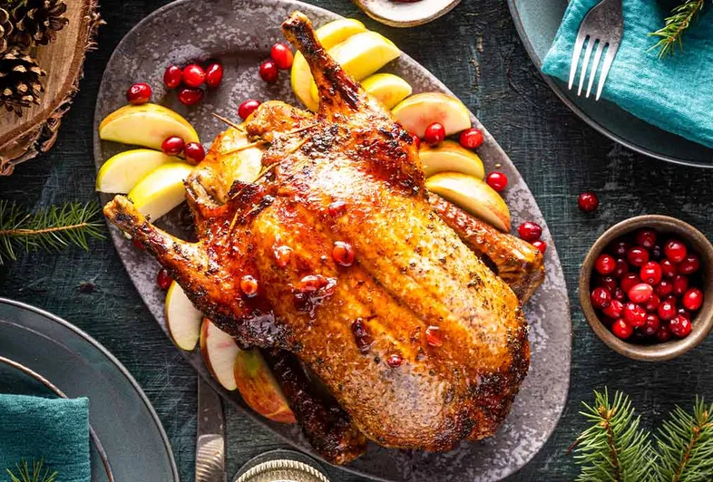 Pieczona kaczka w glazurze sojowo-miodowej