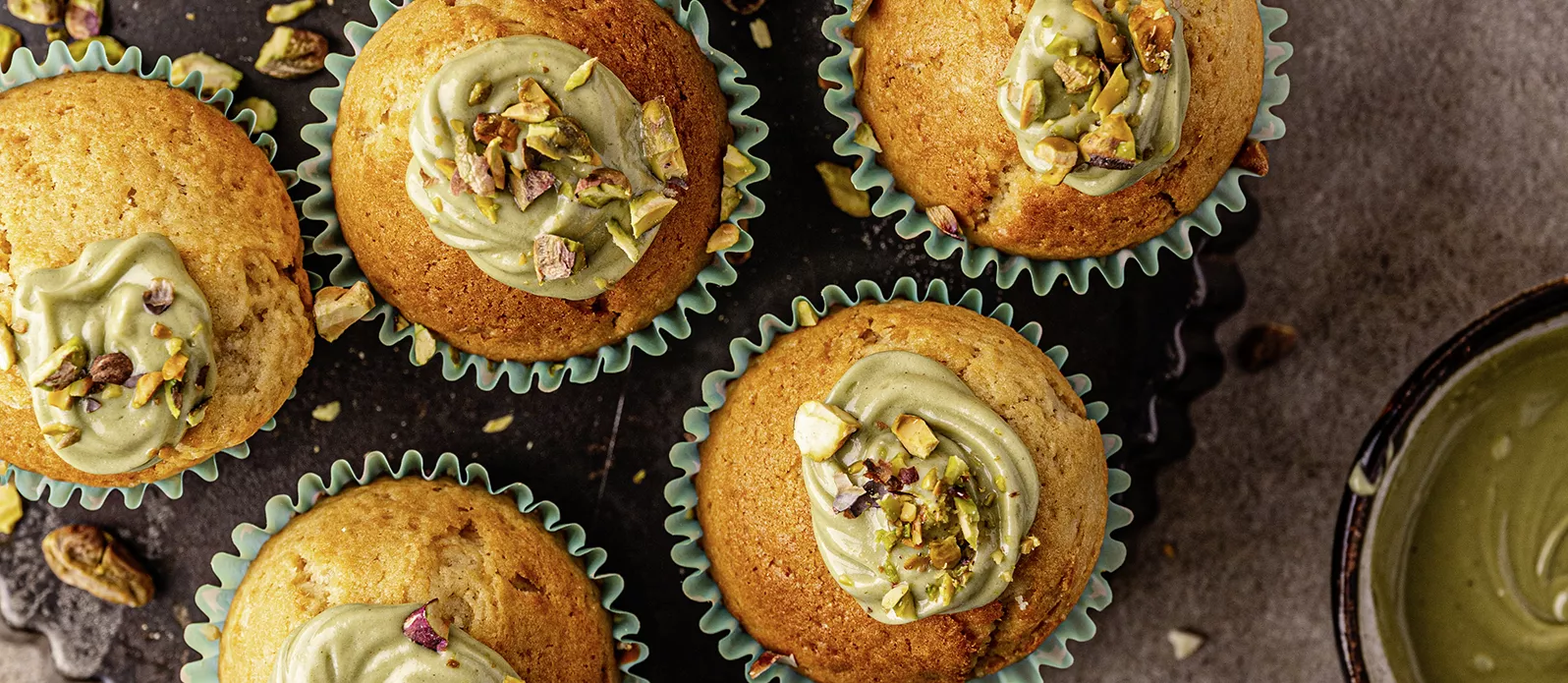 Muffinki z kremem pistacjowym