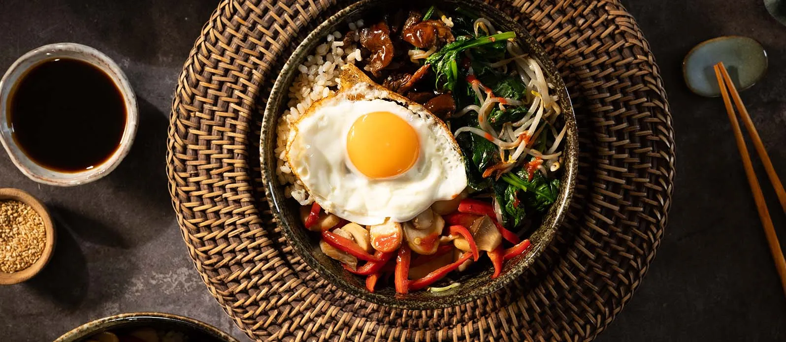 Koreański bibimbap