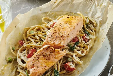 Rolada drożdżowa z kapustą kiszoną i grzybami